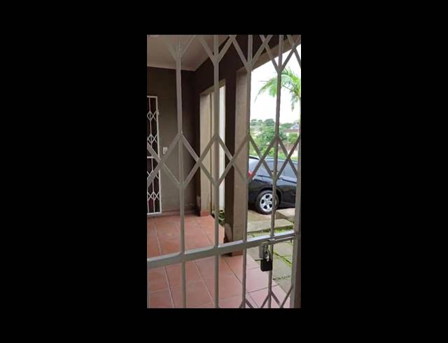 3 BEDROOM PROPERTY TO RENT IN CLARE HILLS